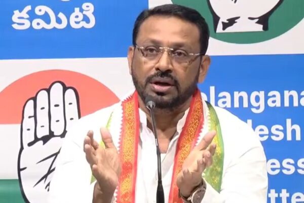 केसीआर ने बीआरएस को परिवार के स्वामित्व वाले व्यवसाय में बदल दिया, परिवार को बेनामी संपत्ति पर पकड़ के लिए लड़ना
