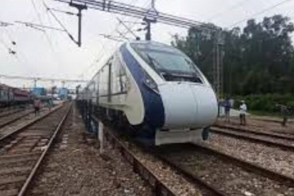 Jhansi News Speed ââtrial conducted at the speed of 115 km per hour two-day inspection of doubled line | Jhansi News: 115 किलोमीटर प्रति घंटे की रफ्तार से हुआ स्पीड ट्रायल, दोहरीकृत लाइन का दो दिवसीय निरीक्षण