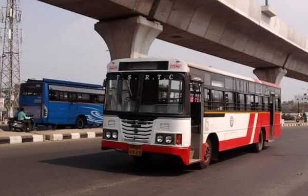 TGSRTC हैदराबाद और वारंगल में छात्र बस पास शुल्क को संशोधित करता है, बढ़ती परिचालन लागत का हवाला देता है