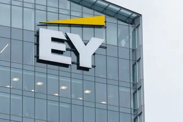 EY SDG एक्सेलेरेटर 2025: महिलाओं के नेतृत्व वाली AI उपक्रमों को बढ़ावा देना