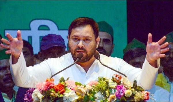 Uproar in Tejashwi Yadav’s student parliament, many students injured