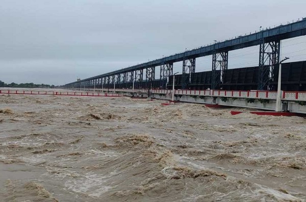 Flood situation in many parts due to torrential rains in UP, rivers in Bundelkhand