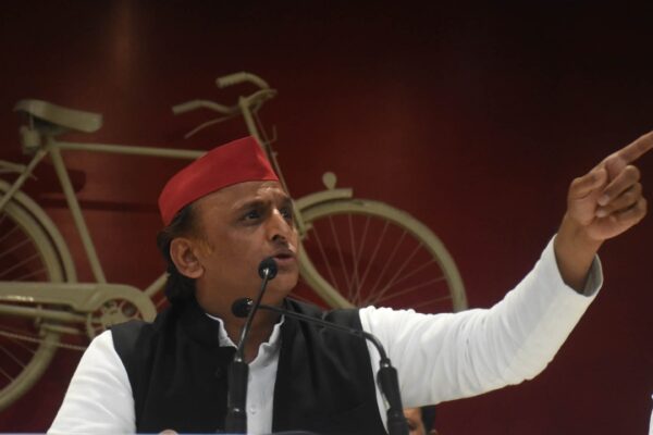 Akhilesh Yadav| Samajwadi Party| BJP Criticism| Uttar Pradesh Politics| Birthday Celebration| BJP Government| Education Crisis| Healthcare System|Uttar Pradesh News| Political Leaders| Election 2025