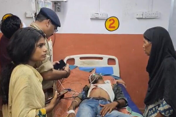 Hardoi: Fodder Trader Shot in Broad Daylight Over Old Rivalry, Referred to Lucknow in Critical Condition; Police Investigate, Assailants Absconding | Hardoi News: दिन दहाड़े भूसा व्यापारी को दबंगों ने मारी गोली, घायल अवस्था में लखनऊ रेफर, जाँच में जुटी पुलिस