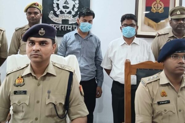 Balrampur: Two Accused Arrested in â¹1.60 Crore Embezzlement Case at Utraula Sub Post Office, Sent to Jail | Balrampur News: उतरौला उप डाकघर में ₹1.60 करोड़ के गबन के दो आरोपी गिरफ्तार, जेल भेजे गए