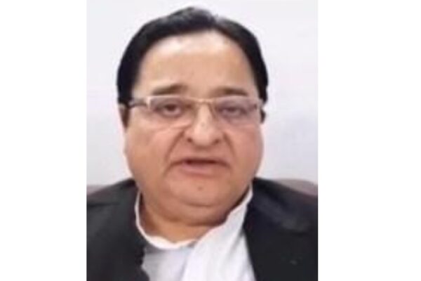 Moradabad News|ST Hasan Questions Yogi Government Selective Ban on Meat Not Liquor During Sawan| UP News in Hindi| Newstrack samachar | Moradabad News: सावन में मीट बंद, शराब चालू – डॉ. एस. टी. हसन ने योगी सरकार पर लगाया दोहरे मापदंड का आरोप