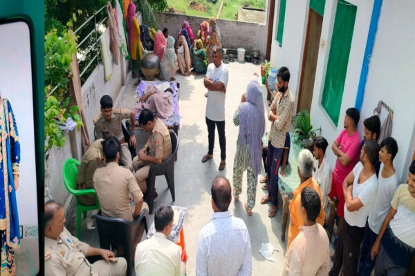 Baghpat: Woman Dies by Suicide Due to Dowry Harassment, Writes Suicide Note on Body | Baghpat News: दहेज उत्पीड़न से तंग आकर युवती ने की आत्महत्या, शरीर पर लिखा सुसाइड नोट, पुलिस मामले की जांच में जुटी