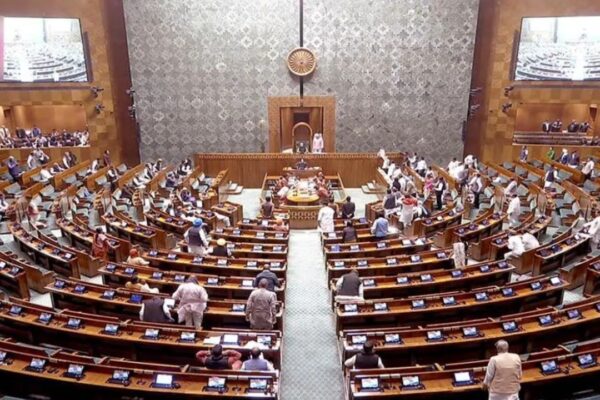 Monsoon Session 2025 updates| battle between Modi and the opposition| | कौन करेगा वार, कौन देगा जवाब? मुद्दों का पिटारा खुला, देखें मोदी बनाम विपक्ष का महासंग्राम