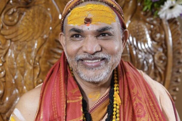 56th Prakatotsav of Jagadguru Shankaracharya Celebrated in Kashi and Mumbai | Varanasi News: शंकराचार्य महाराज का 56वां प्राकट्योत्सव काशी और मुंबई में श्रद्धा के साथ सम्पन्न