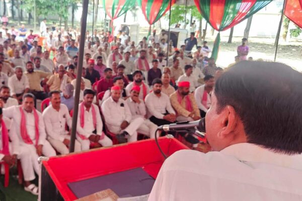 SP Leader Indrajit Saroj Warns Against Factionalism at Constitution Day Event in Kannauj | Kannauj News: संविधान मान स्तम्भ स्थापना दिवस पर सपा का सम्मेलन, इंद्रजीत सरोज ने गुटबाजी पर दी चेतावनी
