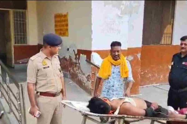 Kanwar Yatri Dies in Road Accident Near Eta on Way to Soron | Etah News: कांवर लेने जा रहे युवक की सड़क हादसे में मौत, सिर में चोट लगने से मौके पर तोड़ा दम