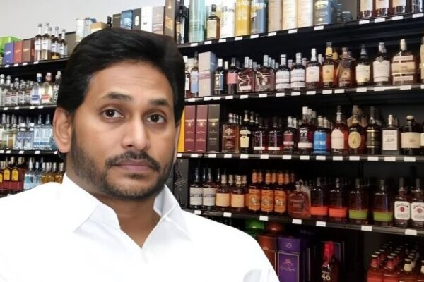 आंध्र पुलिस ने जगन को लाभार्थी के रूप में नाम दिया; किकबैक के रूप में प्रति माह ₹ 50-60 करोड़ लेने का आरोप लगाते हैं