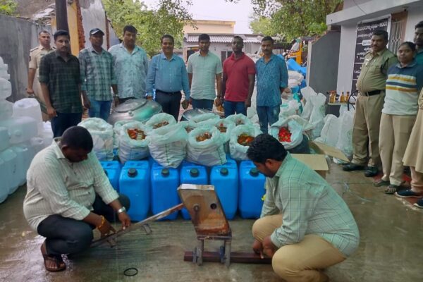 6 आयोजित; हुजर्नगर राइस मिल का इस्तेमाल अपराध के लिए किया जाता है