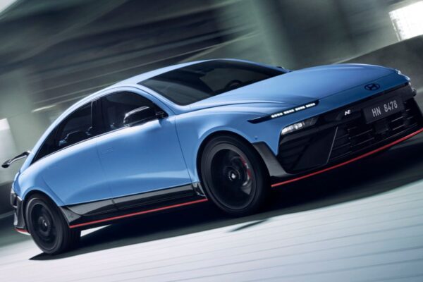 Hyundai Ioniq 6 n डेब्यू 650 PS पावर और 257 kmph टॉप स्पीड के साथ