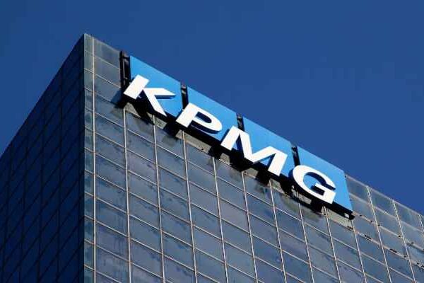 कैरियर की सफलता के लिए KPMG, DUT, और UNESCO मेंटर 200+ युवा