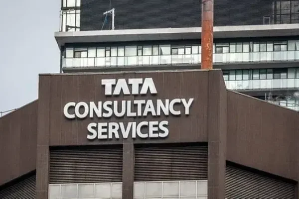 TCS ने उपस्थिति से जुड़े बोनस पर कर्मचारी असंतोष का सामना किया