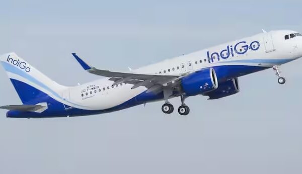 Indigo flight coming goa indore made emergency landing 140 passengers was Board Plane