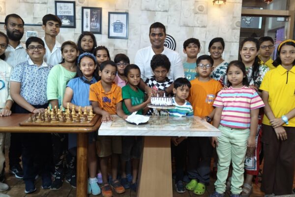 चंदन शतरंज अकादमी ने जमशेदपुर में अंतर्राष्ट्रीय शतरंज दिवस मनाया
