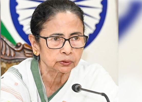 Controversy over language Bengal CM Mamata said if there Attempt Suppress Bengali Language | Controversy over language in Bengal, CM Mamta said