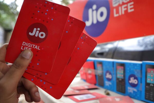 मुफ्त नेटफ्लिक्स, असीमित कॉल, और 2 जीबी दैनिक डेटा के साथ सर्वश्रेष्ठ Jio रिचार्ज योजना: आप सभी को जानना आवश्यक है