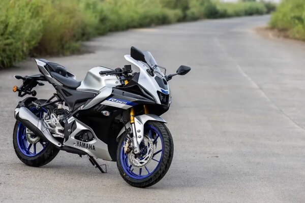 यामाहा R15 V4 VS KTM RC 200 बनाम Suzuki Gixxer SF – कौन सी स्पोर्ट्स बाइक सबसे अच्छी है?